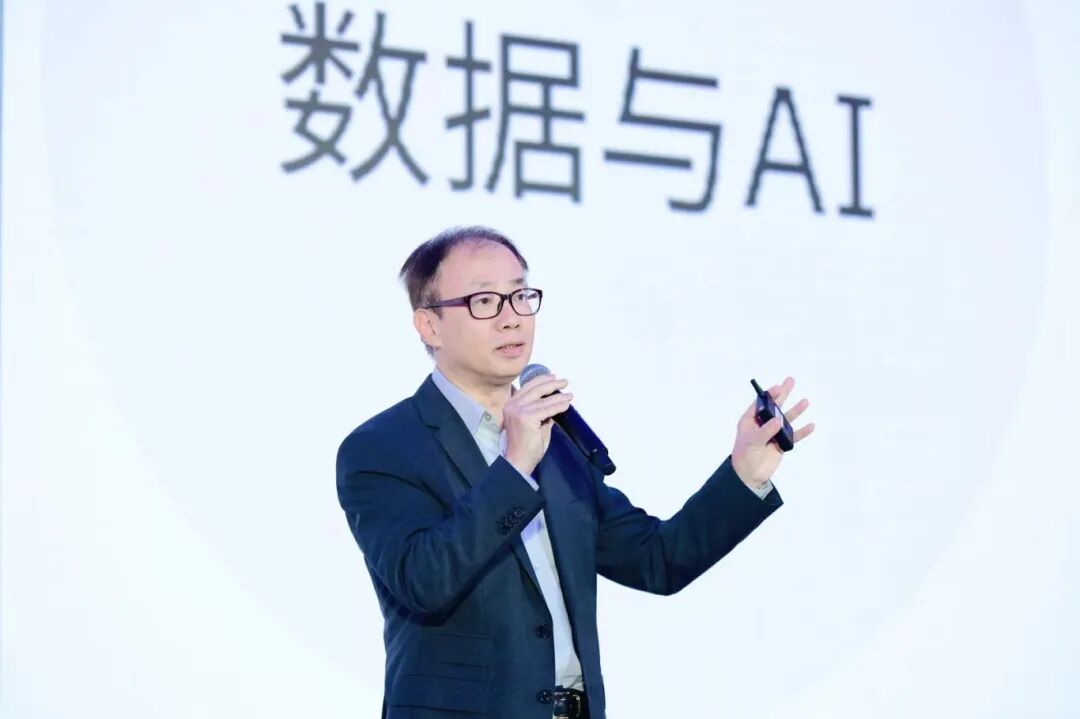 媒体观点：企业级 AI，正在守望规模化应用的“奇点”—— IBM 如何带来 AI 生产力的“催化剂” 配图 5