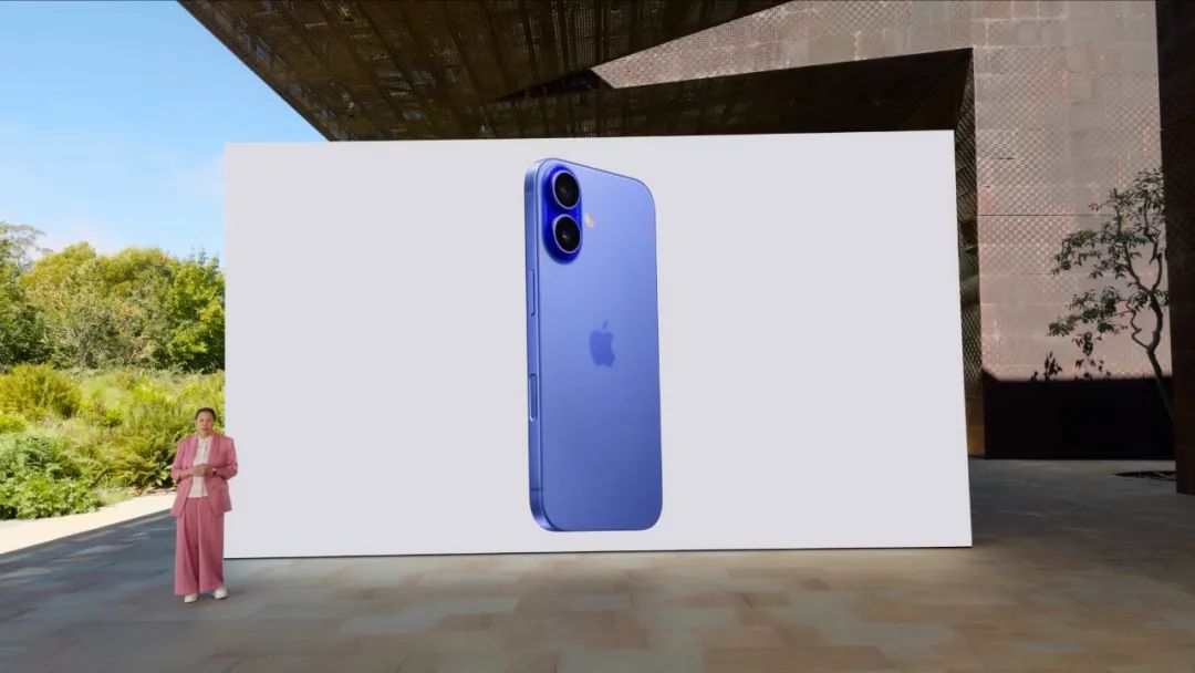 苹果刚刚发布史上首台 AI iPhone，最大亮点是按键 配图 25
