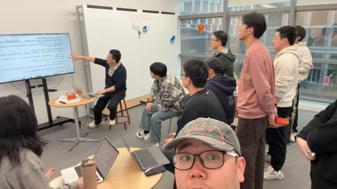 AI 员工