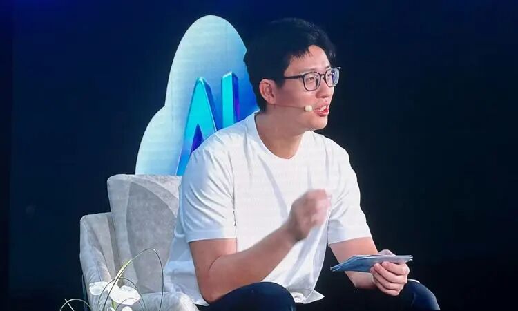 腾讯汤道生对话姚顺雨：你觉得为啥外界觉得咱在AI上慢了