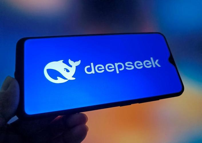 全网都在预测DeepSeek-R2功能，但它如何“落地企业”呢？ 配图 2
