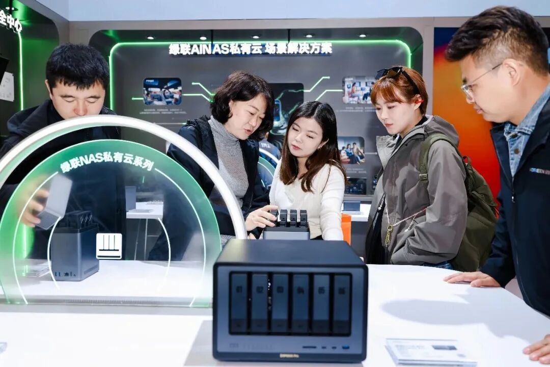探展绿联：原生内嵌 MiniMax，OpenClaw 开箱即用，AI NAS 正在破圈 配图 10