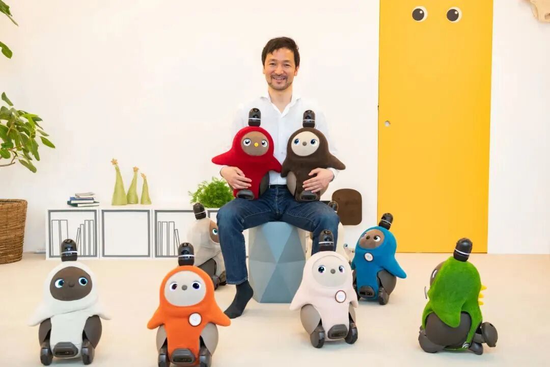 AI更像人了，我们已经能和它贴贴抱抱举高高了 配图 15